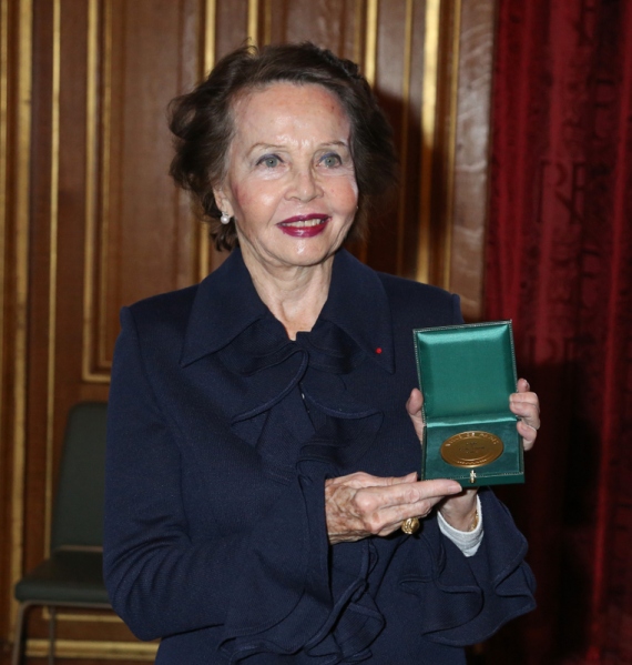 Leslie Caron and her medal