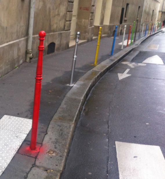 Colorful Poles - rue Charlemagne