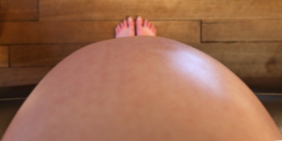 36 weeks and small feet